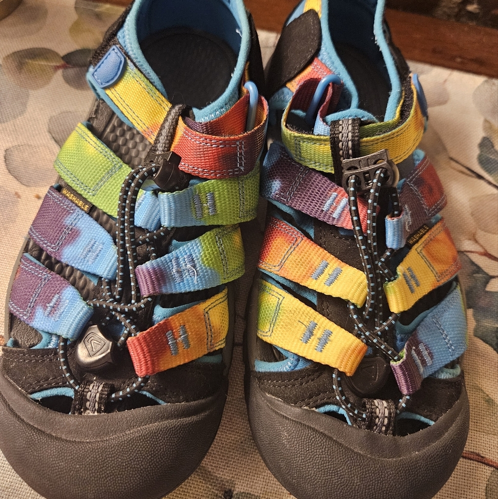 Keen Rainbow Sandals